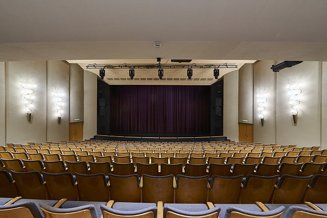 Kurtheater Bühne - Nici Jost 2020